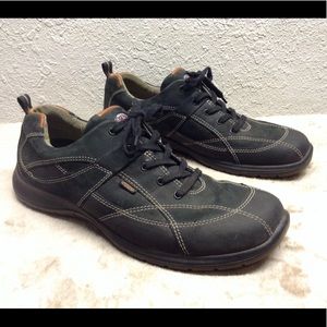 ecco walkathon shoes